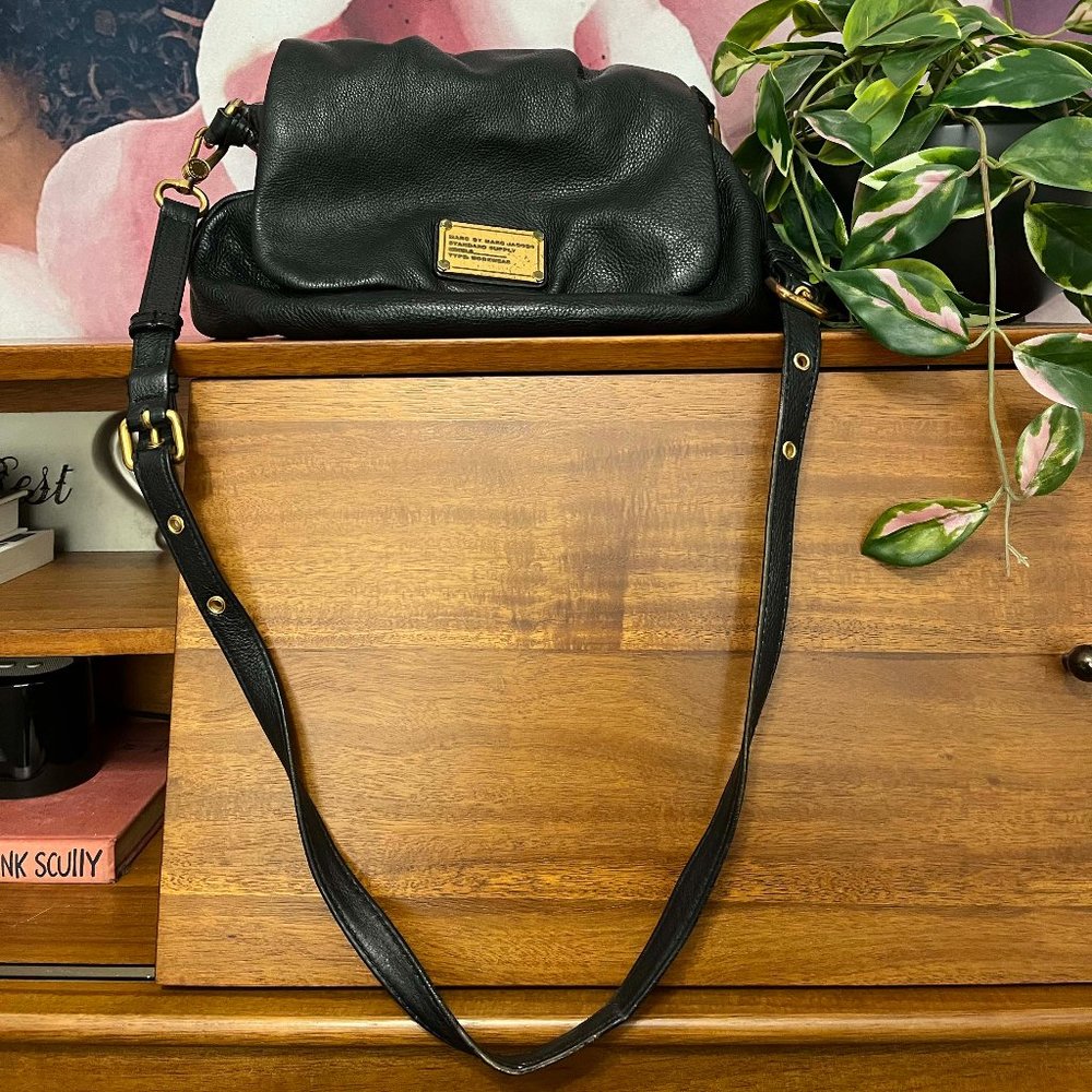 Marc Jacobs Natasha Crossbody Black Leather Purse